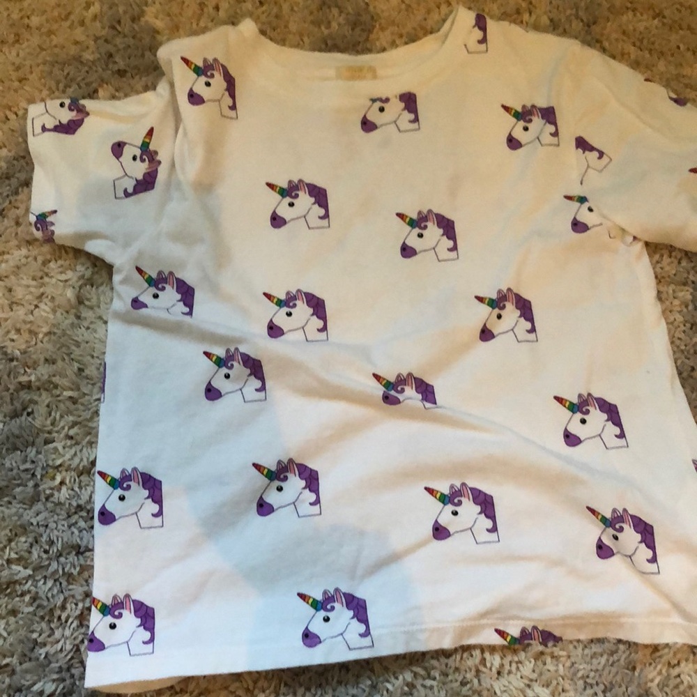 Unicorn tee